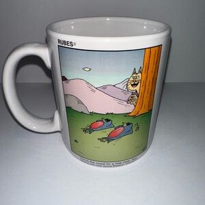 Rubes“Cat and Robins" or "Baskin' Robins" by cartoonist Leigh Rubin 12oz. mug